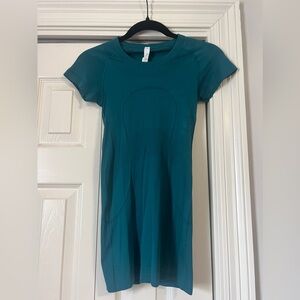 Lululemon Swiftly Tech Short-Sleeve Shirt Size 2